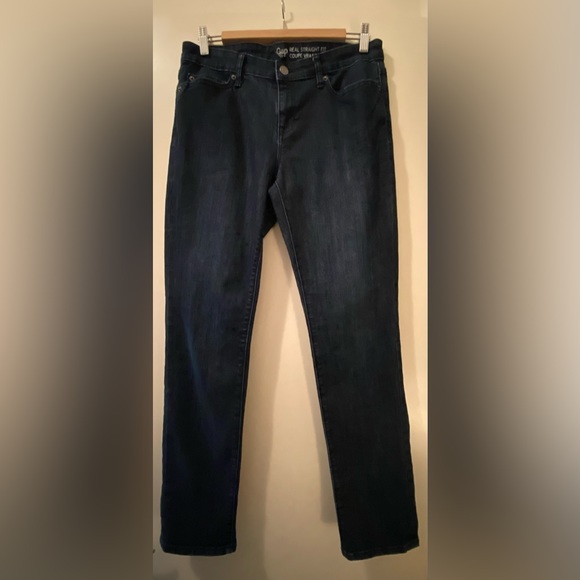 Gap Dark Wash Real Straight Mid Rise Jeans - Picture 2 of 4